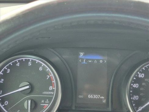 Used 2024 Toyota Camry SE FWD image 7