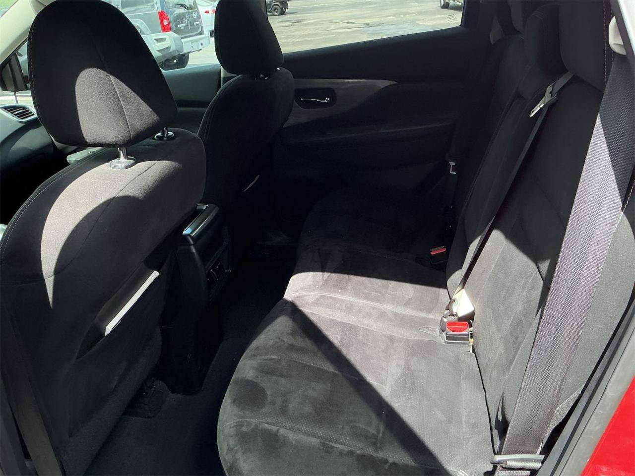 Used 2016 Nissan Murano S FWD image 9