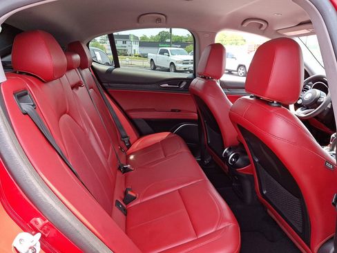 Used 2020 Alfa Romeo Stelvio image 15