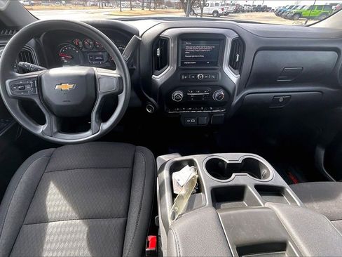 Used 2024 Chevrolet Silverado 1500 W/T w/ Z71 Off-Road Package image 15