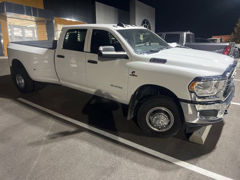 Used 2021 RAM 3500 Tradesman image 7