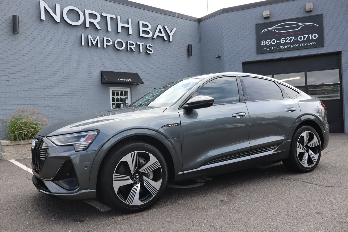Used 2021 Audi e-tron Prestige w/ Prestige Package AWD/4WD image 1