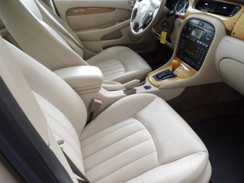 Used 2003 Jaguar X-TYPE 2.5 image 29