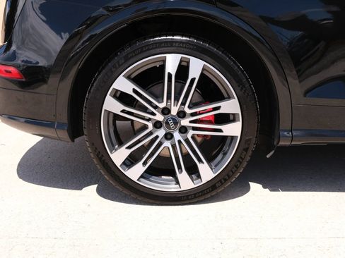 Used 2018 Audi SQ5 Prestige w/ Prestige Package AWD/4WD image 19
