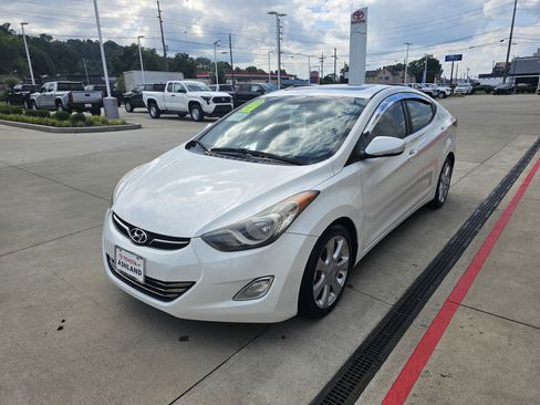 Used 2013 Hyundai Elantra Limited image 11