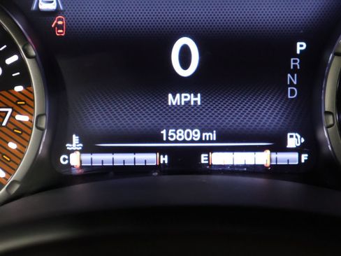 Certified 2023 Jeep Renegade Latitude w/ Sun/Sound Group AWD/4WD image 42
