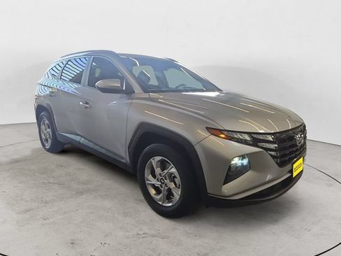 Used 2024 Hyundai Tucson SEL AWD/4WD image 3