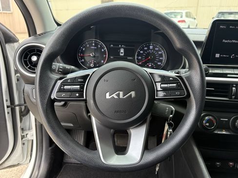 Used 2024 Kia Forte LXS FWD image 15