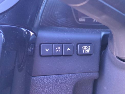 Certified 2025 Lexus ES 350 image 24