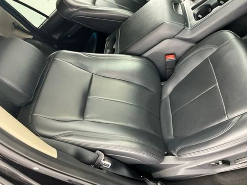 Used 2024 Ford Expedition XLT AWD/4WD image 11