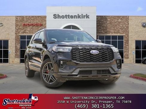 Used 2025 Ford Explorer ST-Line w/ ST-Line Street Pack AWD/4WD image 1