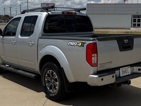 Used 2014 Nissan Frontier PRO-4X w/ Pro-4x Luxury Package AWD/4WD image 6