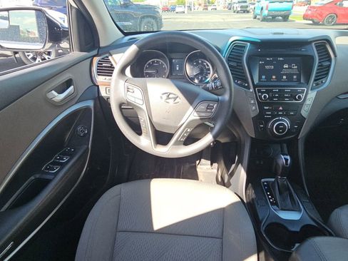 Used 2017 Hyundai Santa Fe Sport AWD/4WD image 9
