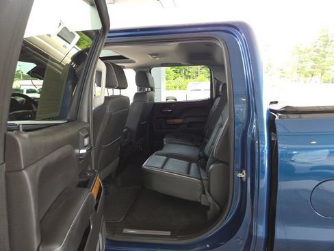 Used 2018 Chevrolet Silverado 2500 High Country AWD/4WD image 26