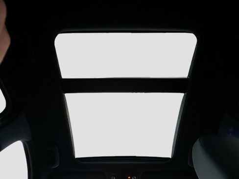 Used 2025 Kia K5 GT FWD image 15
