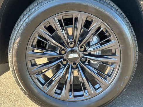 Certified 2025 Cadillac Escalade Sport w/ LPO, ONYX Package AWD/4WD image 44