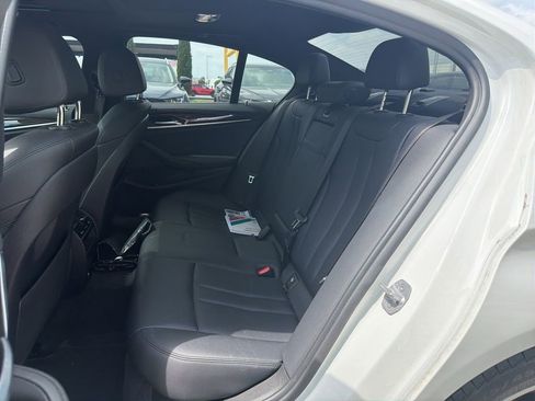 Used 2019 BMW 530i image 13