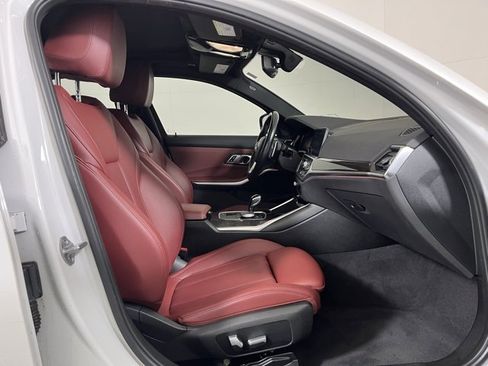 Used 2022 BMW 330i xDrive Sedan w/ Driving Assistance Package image 22