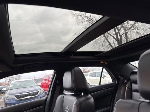 Used 2017 Chrysler 300 S w/ 300S Premium Group image 30