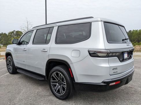 New 2026 Jeep Grand Wagoneer 4WD w/ Premium Group I image 20