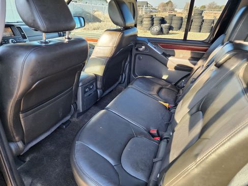 Used 2012 Nissan Pathfinder LE image 9