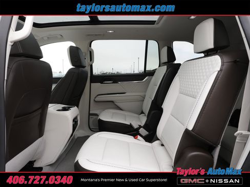 Used 2024 GMC Acadia Denali image 6