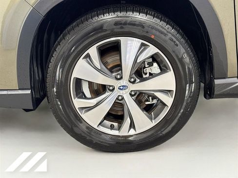 Certified 2025 Subaru Ascent Premium AWD/4WD image 32