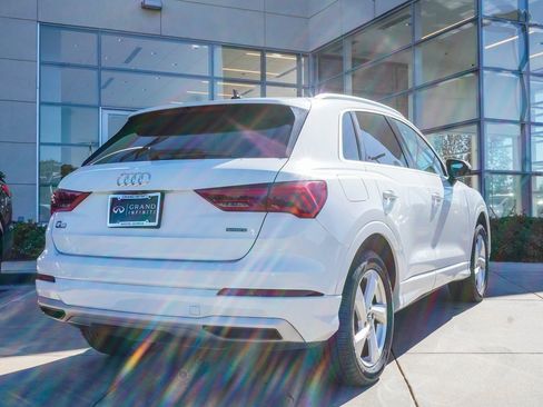 Used 2019 Audi Q3 2.0T Premium image 9