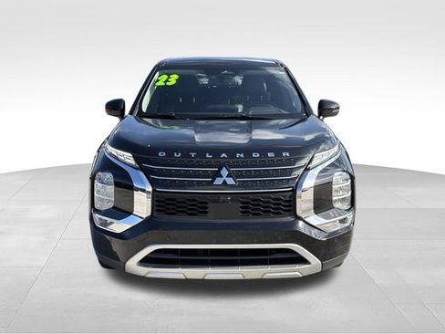 Used 2023 Mitsubishi Outlander SE FWD image 7