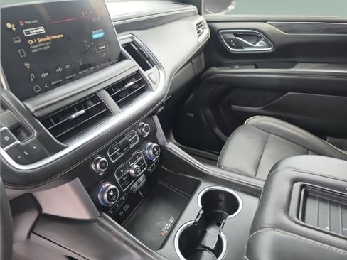 Used 2023 GMC Yukon SLT w/ SLT Premium Package RWD image 24
