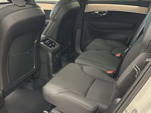 New 2026 Volvo XC90 T8 Core w/ Protection Package AWD/4WD image 27