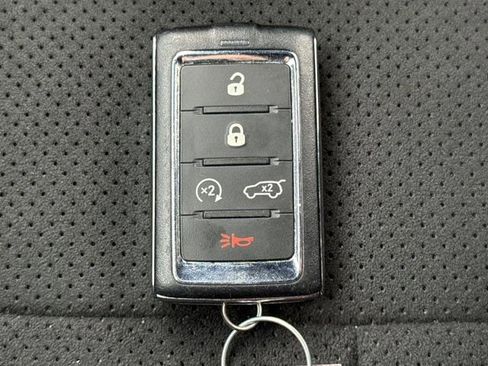 Used 2023 Jeep Grand Cherokee Altitude AWD/4WD image 24