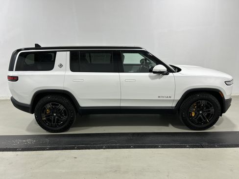 Used 2023 Rivian R1S Adventure AWD/4WD image 6
