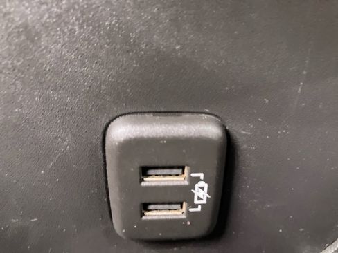 Used 2022 GMC Terrain SLE w/ Driver Convenience Package image 36