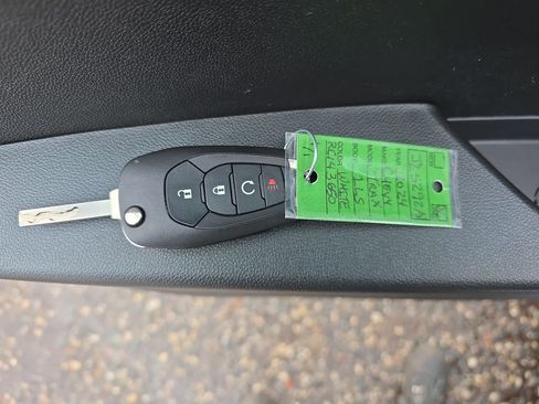 Used 2024 Chevrolet Trax LS w/ LS Convenience Package image 34