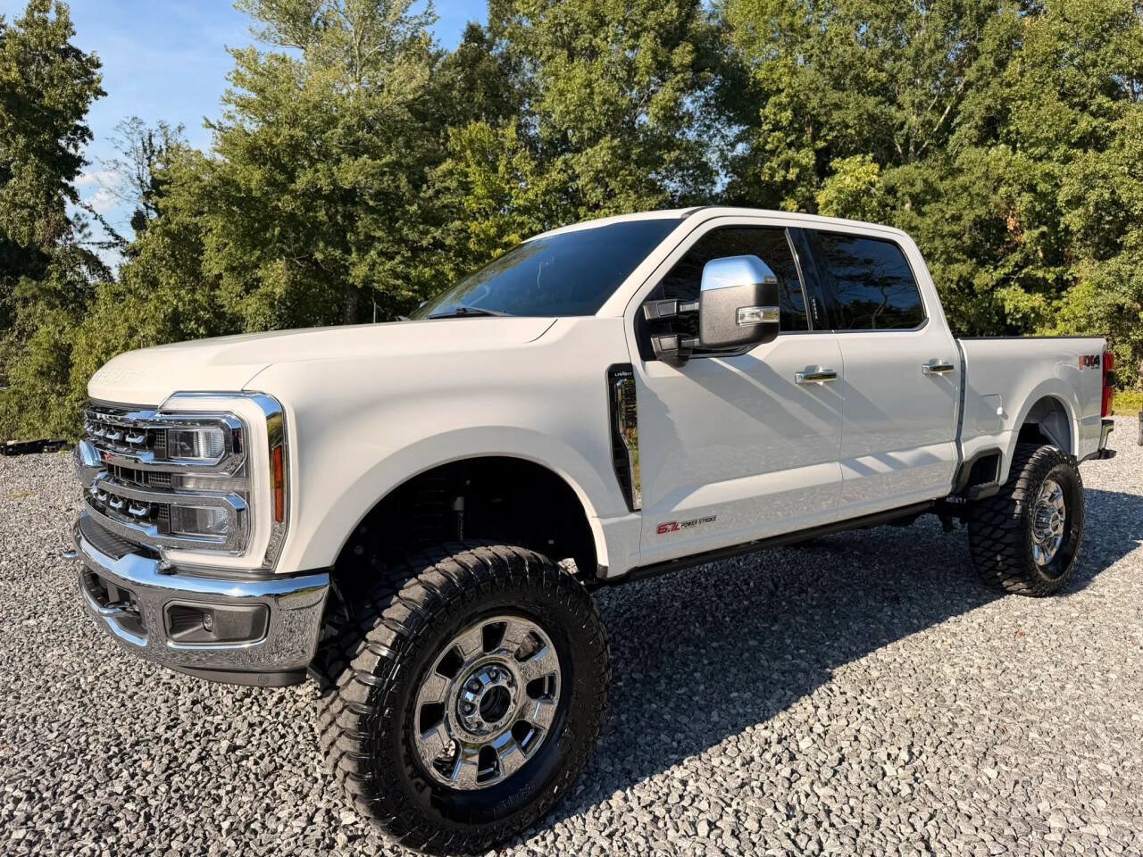 Used 2024 Ford F250 Lariat w/ Chrome Package AWD/4WD image 3