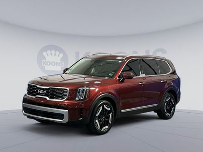 Used 2023 Kia Telluride S w/ S Sunroof Package