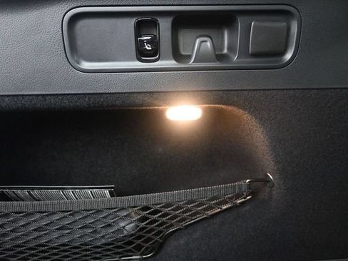 Used 2026 Mercedes-Benz GLC 300 image 26