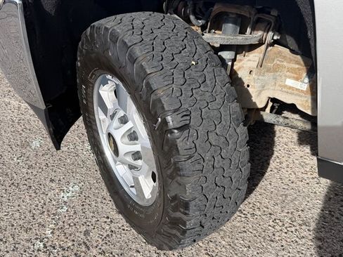 Used 2019 Chevrolet Silverado 2500 LT AWD/4WD image 21