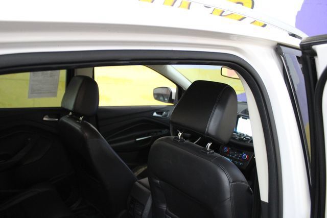 Used 2017 Ford Escape Titanium AWD/4WD image 10
