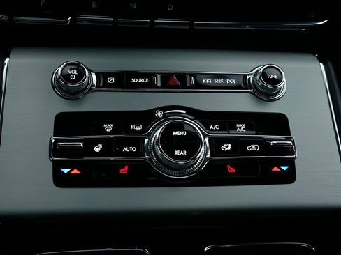 Used 2023 Lincoln Aviator AWD w/ Premium Package image 23