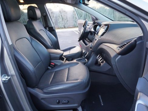 Used 2018 Hyundai Santa Fe Sport w/ Cargo Package image 40