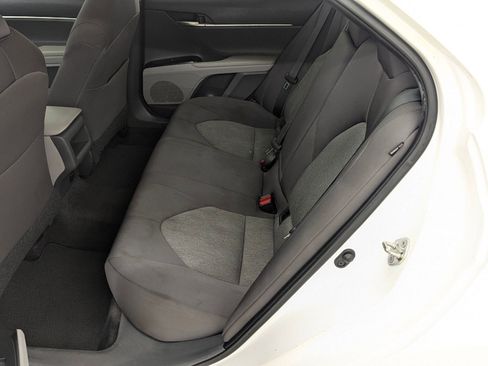 Used 2019 Toyota Camry LE image 14