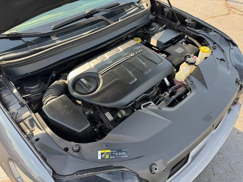 Used 2019 Jeep Cherokee Limited AWD/4WD image 25