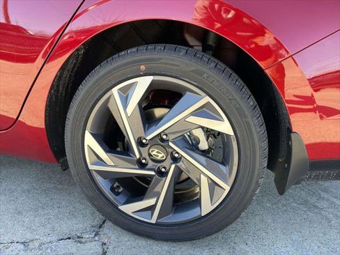 New 2026 Hyundai Elantra Limited FWD image 4