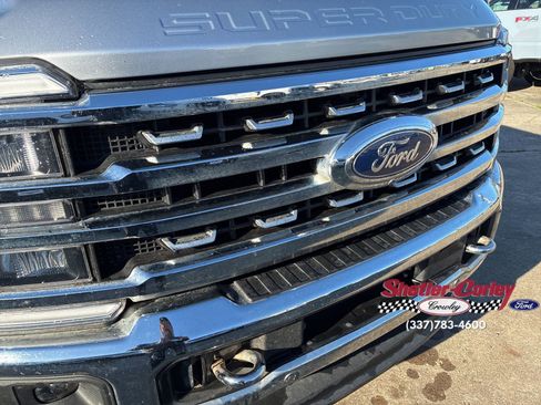 Used 2023 Ford F350 Lariat w/ Lariat Ultimate Package image 4