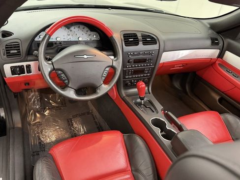 Used 2002 Ford Thunderbird image 13