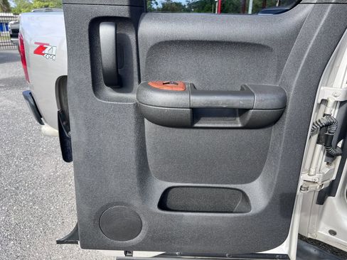 Used 2007 Chevrolet Silverado 2500 LTZ w/ Safety Package image 22