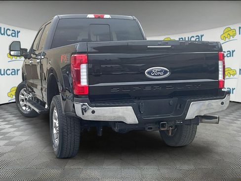 Used 2019 Ford F250 Lariat w/ Lariat Ultimate Package image 4