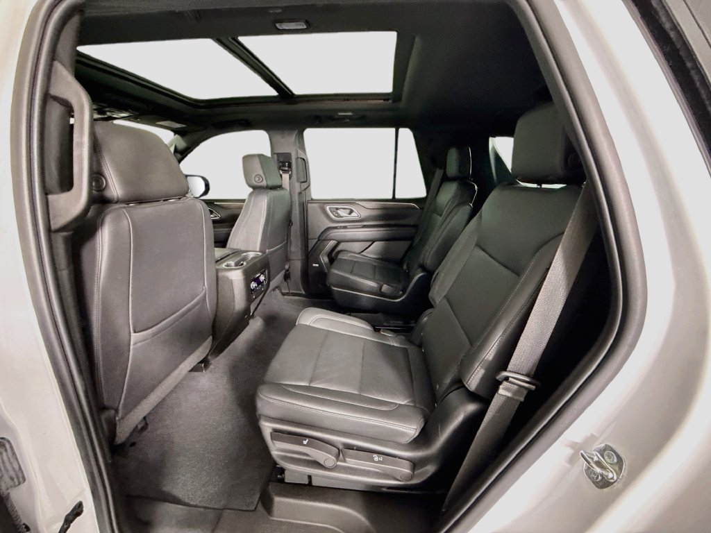 Used 2022 Chevrolet Tahoe Z71 w/ Luxury Package AWD/4WD image 21